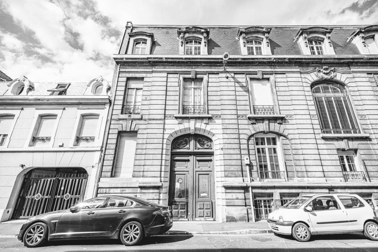 The Gorgeous Hyper Center Private Garden Apartment Reims Luaran gambar